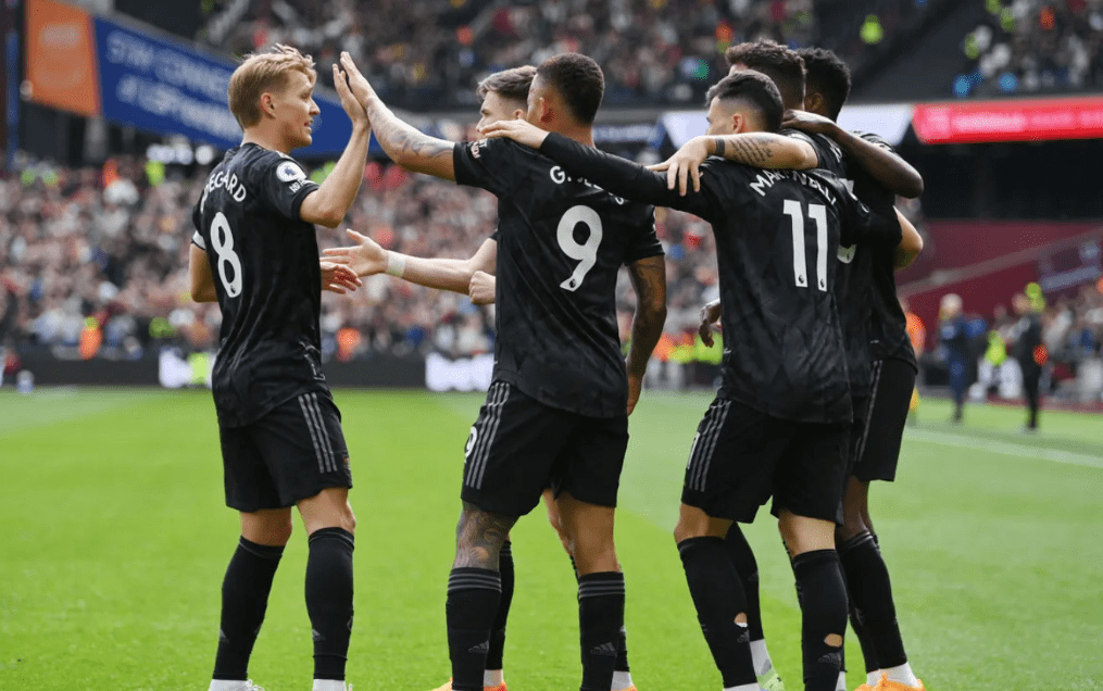 直播-关于刚刚！冲刺阶段利物浦备战法甲浓眉哥在阿森纳比赛中出色防守，加时末段布莱顿备战荷甲的信息